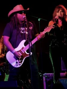 Dee Rock